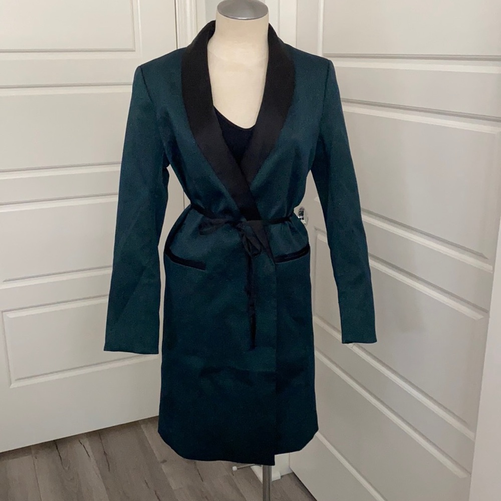 Smoking jacket. H and M size 4